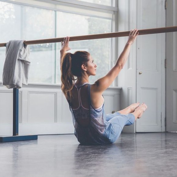 Lululemon tank top and bra - Picture 8 of 8